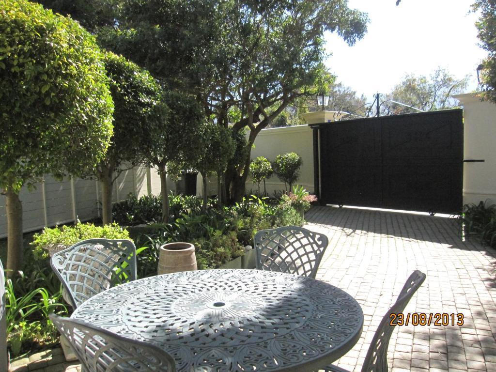 Navona Constantia Guest Cottage Cape Town Eksteriør bilde